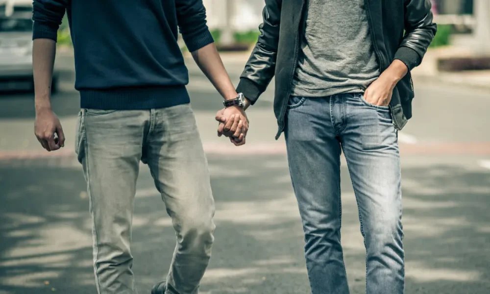 Transgéneros y homosexuales principales grupos poblacionales contagiados con VIH