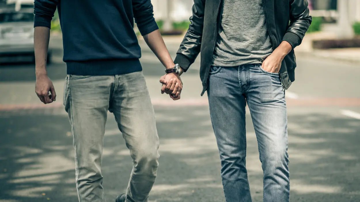 Transgéneros y homosexuales principales grupos poblacionales contagiados con VIH