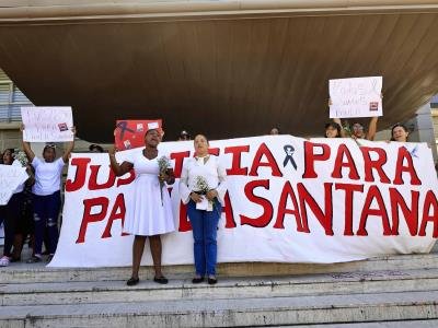 Jóvenes exigen justicia por el caso de Paula Santana