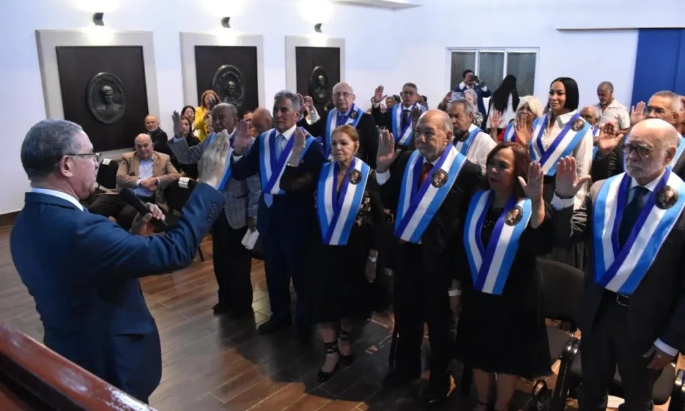 Ven presionan RD para que cargue con Haití