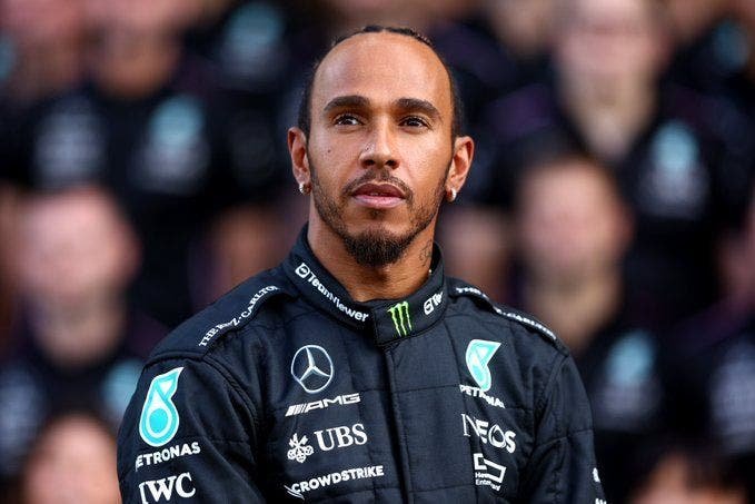 Lewis Hamilton revela que sufre problemas de salud mental desde niño