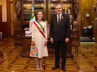 Abinader desea éxito a la presidenta de México