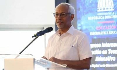 Ministro de Educación anuncia que impulsará el uso de la tecnología