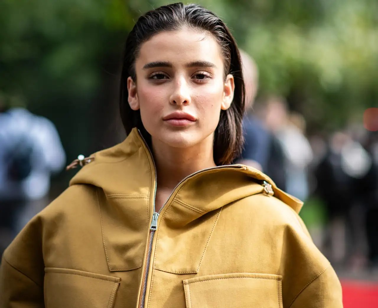 Adiós, base de maquillaje: esta crema con color 3 en 1 es el secreto mejor guardado de las francesas para ir maquilladas sin parecerlo
