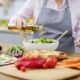 Por qué no debes renunciar al aceite de oliva según este cardiólogo español experto en longevidad